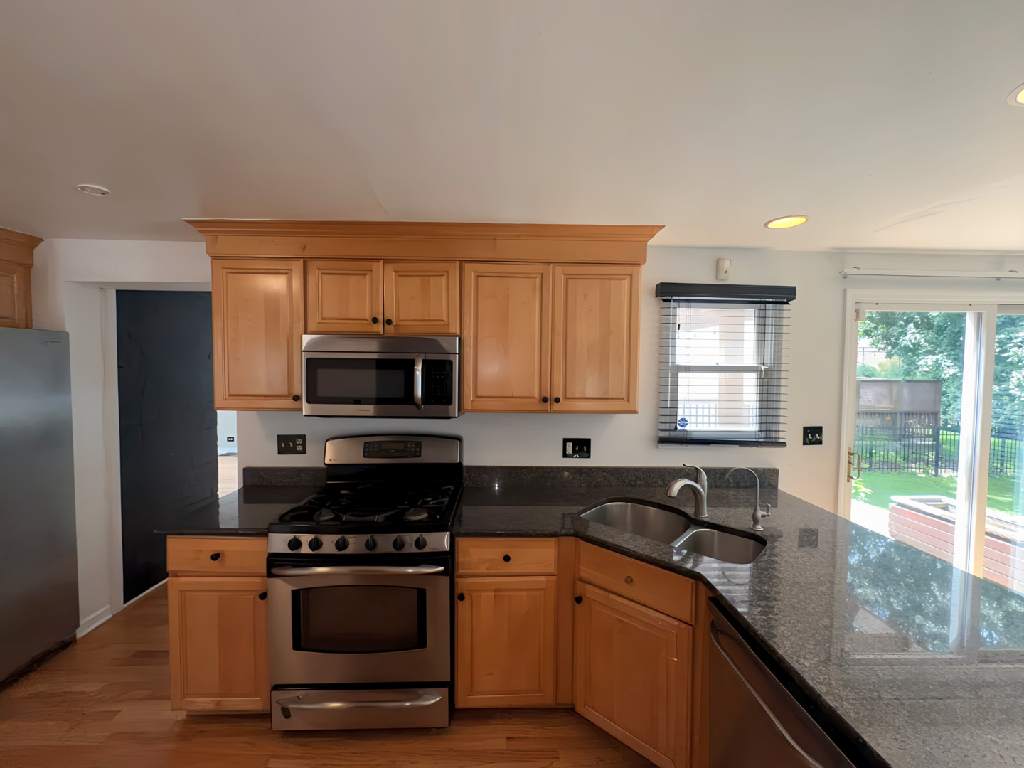 14 Mohawk Drive, Clarendon Hills, IL 60514