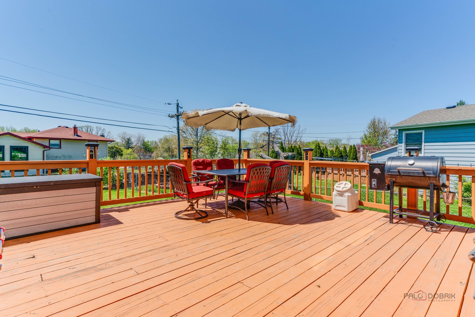 422 S Thornwood Drive, Lindenhurst, IL 60046