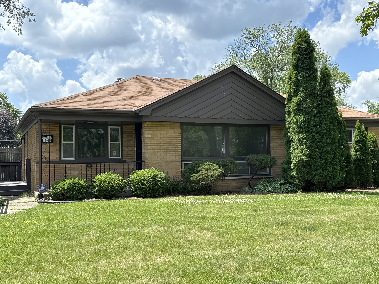 17135 Highland Avenue, Hazel Crest, IL 60429