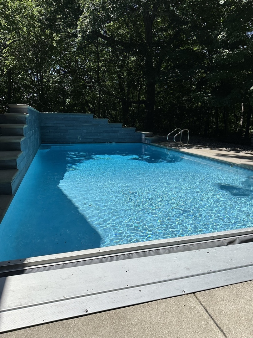 273 Bridlewood Lane, Valparaiso, IN 46385