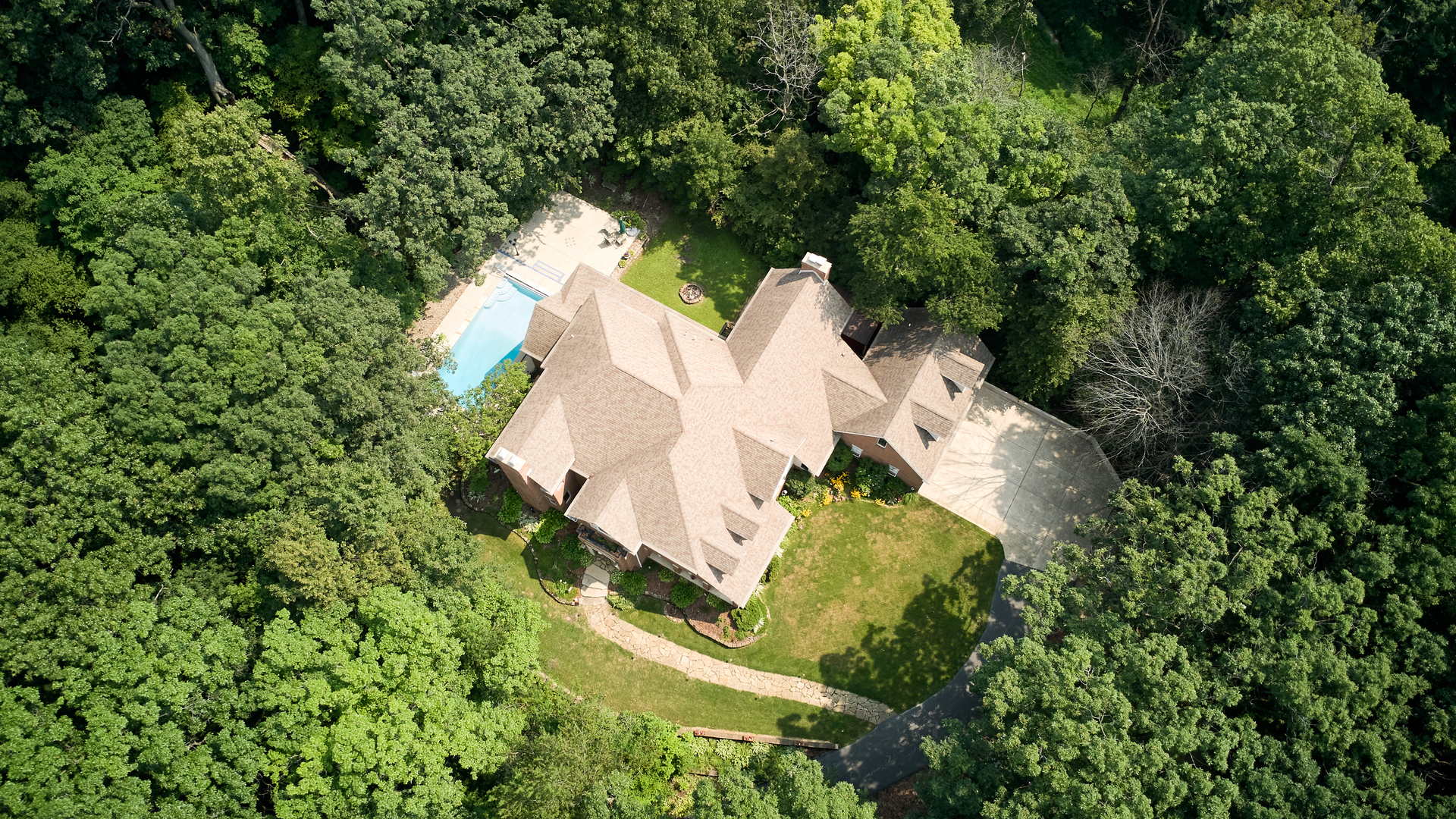 273 Bridlewood Lane, Valparaiso, IN 46385