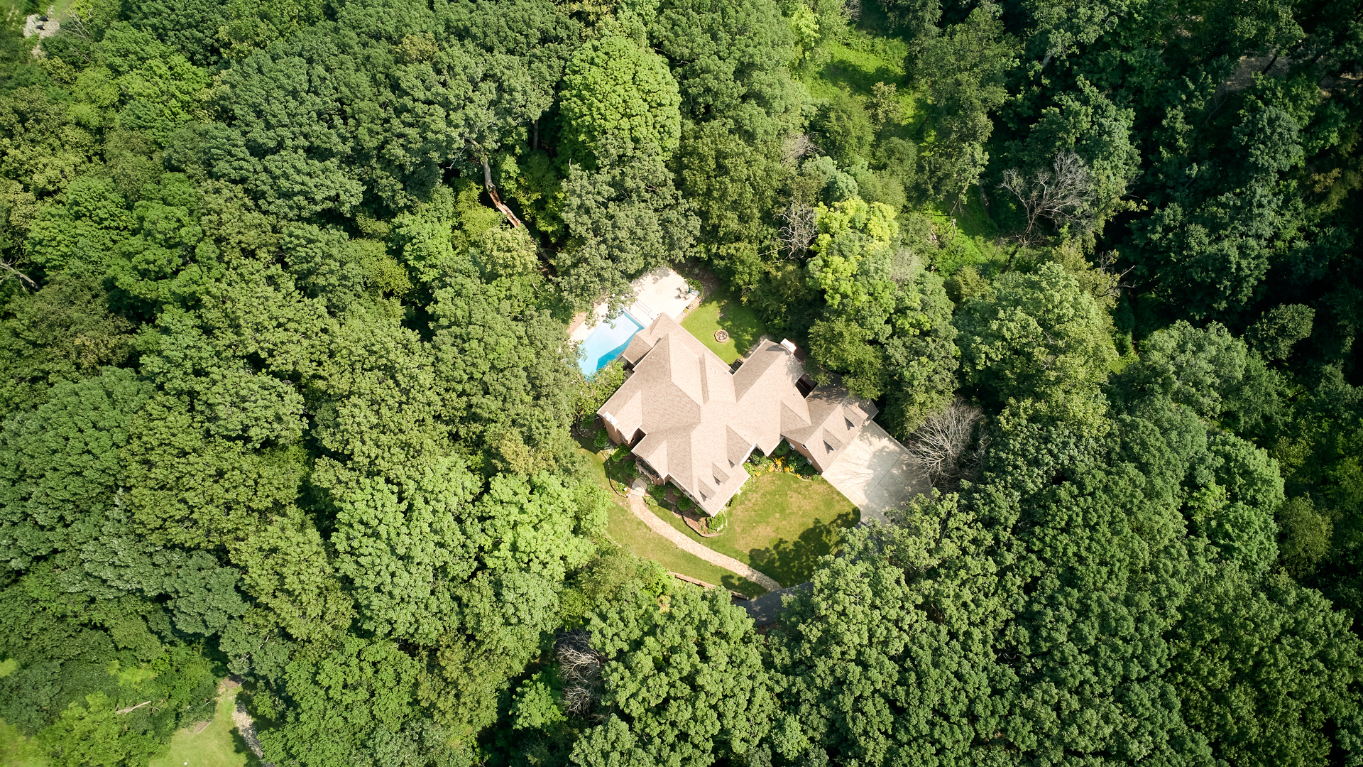 273 Bridlewood Lane, Valparaiso, IN 46385