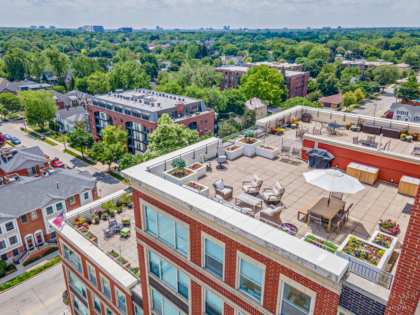 77 S Evergreen Avenue #1103, Arlington Heights, IL 60005