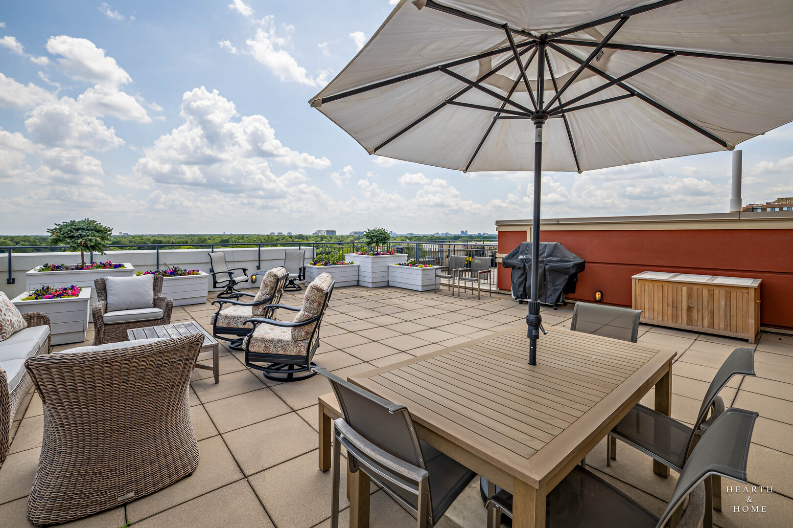 77 S Evergreen Avenue #1103, Arlington Heights, IL 60005