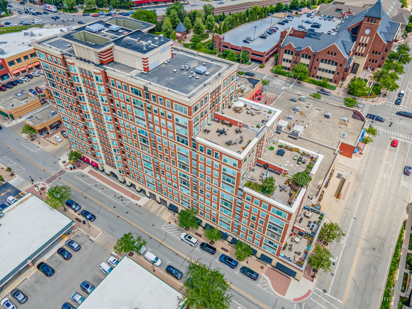 77 S Evergreen Avenue #1103, Arlington Heights, IL 60005