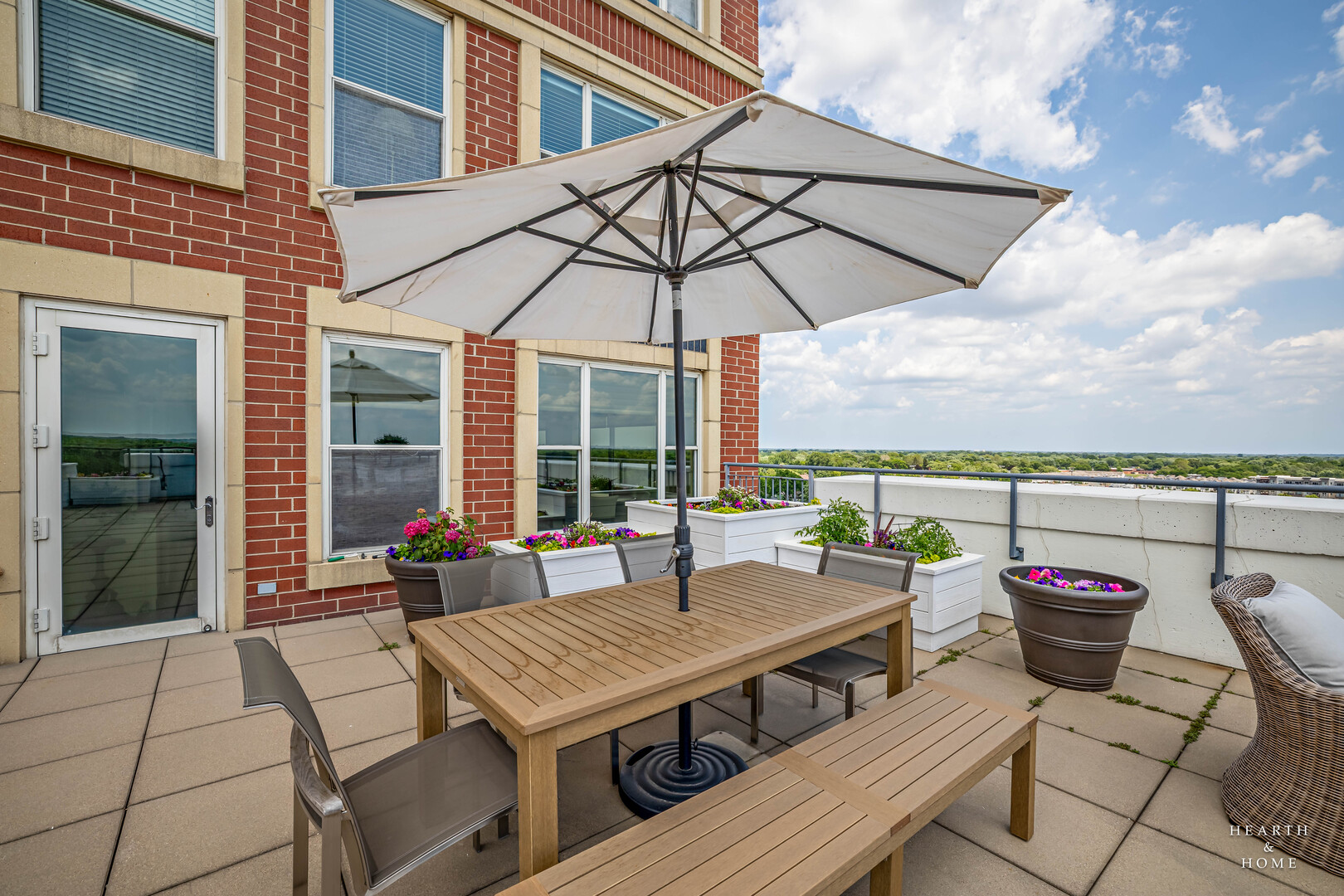 77 S Evergreen Avenue #1103, Arlington Heights, IL 60005