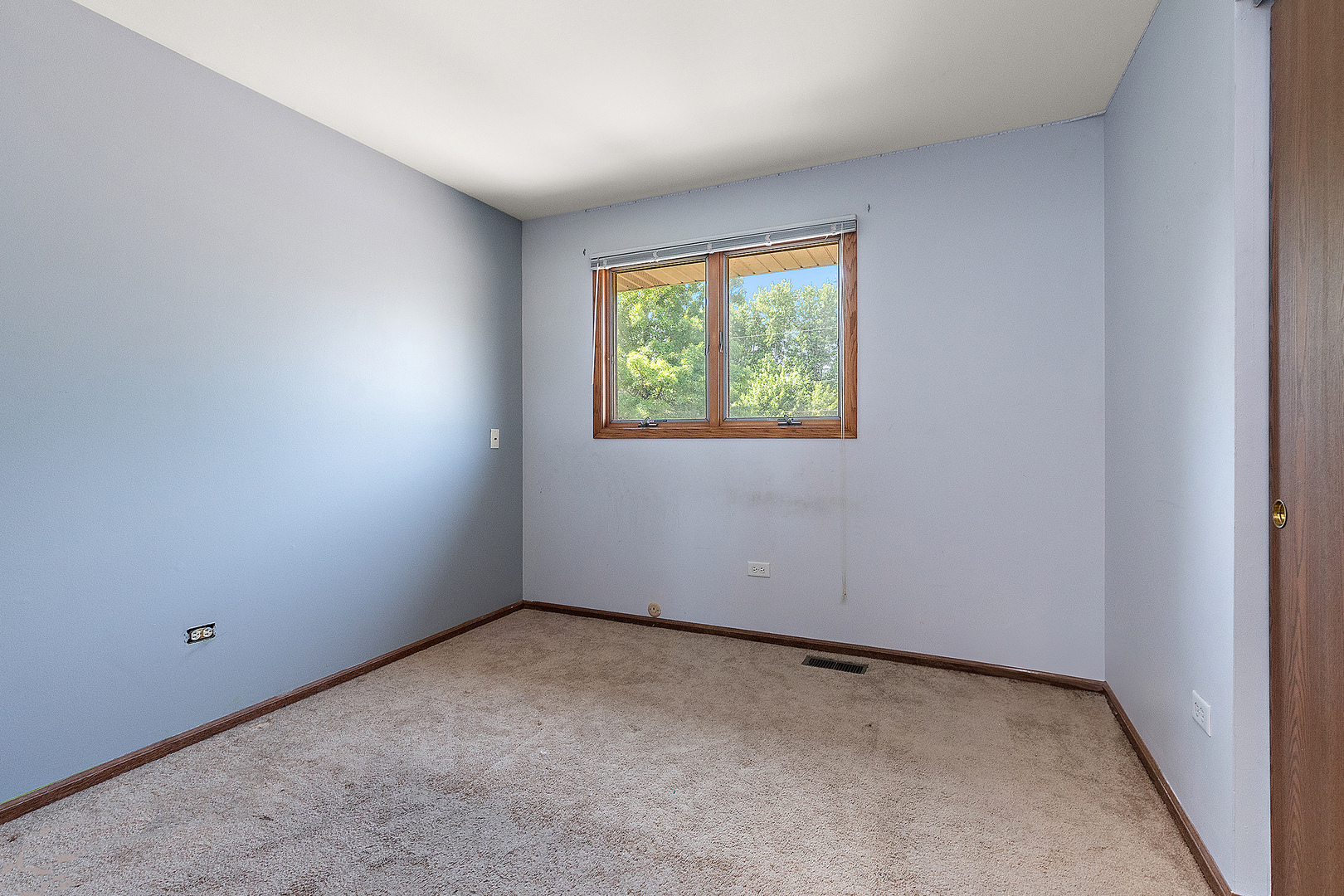 5551 143rd Street, Midlothian, IL 60445