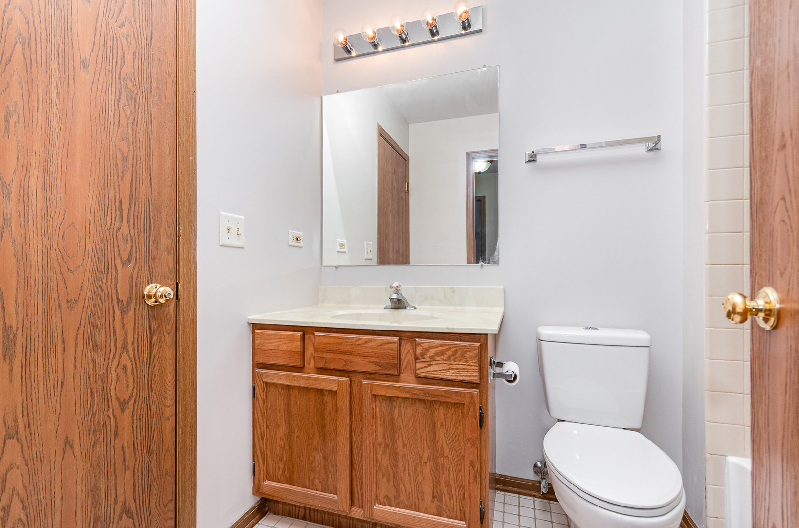 265 Hickory Oaks Drive, Bolingbrook, IL 60490