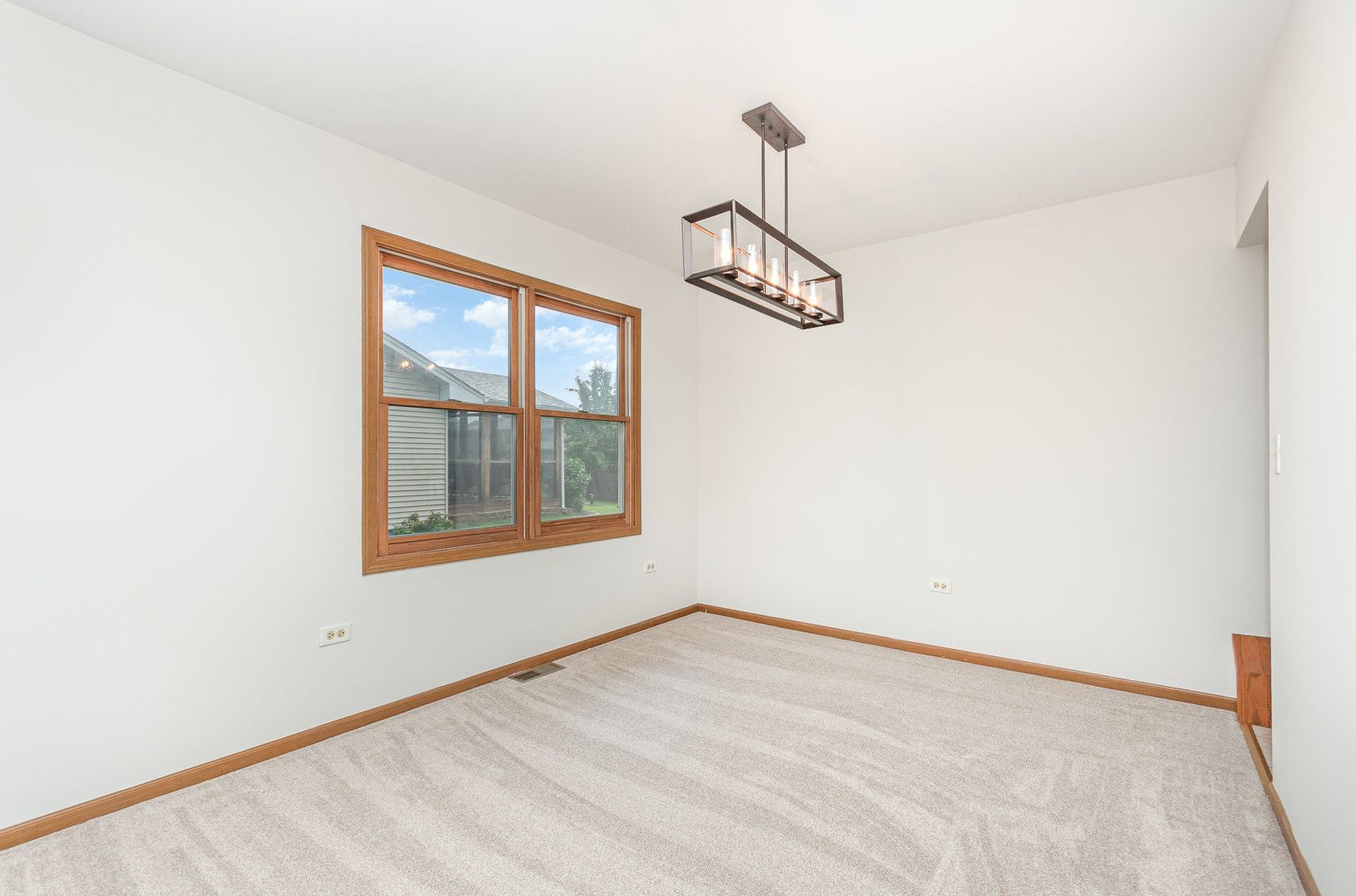 265 Hickory Oaks Drive, Bolingbrook, IL 60490