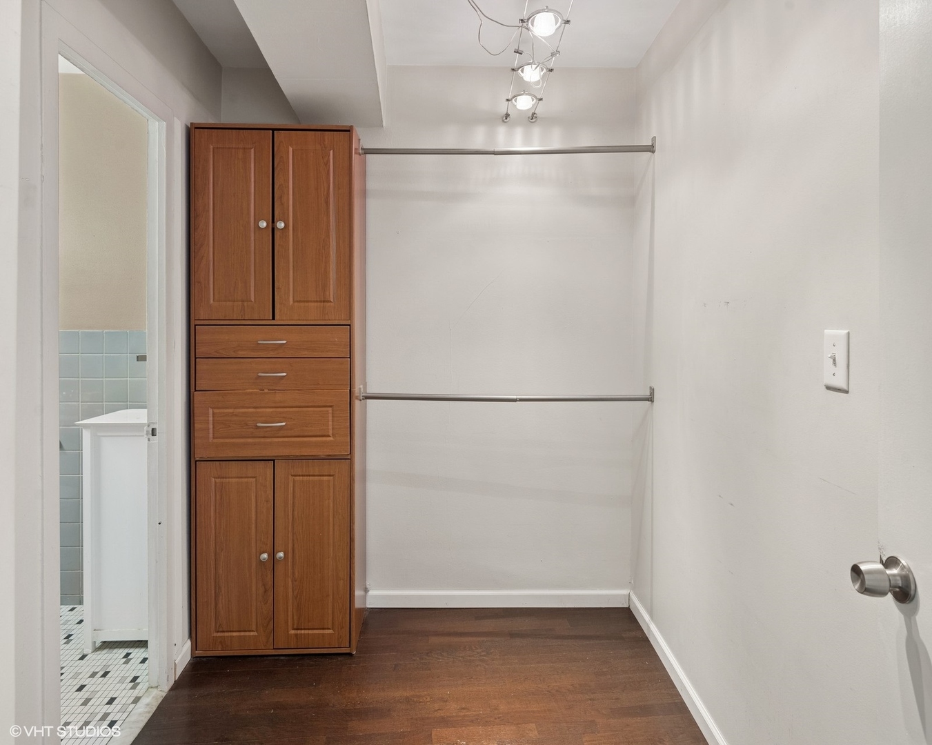 1150 N Lake Shore Drive #20J, Chicago, IL 60611