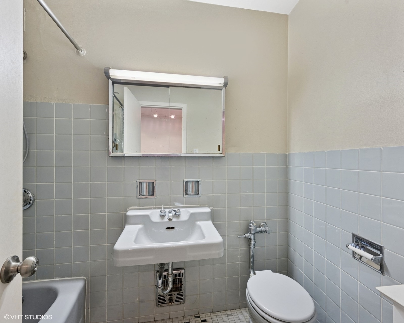 1150 N Lake Shore Drive #20J, Chicago, IL 60611