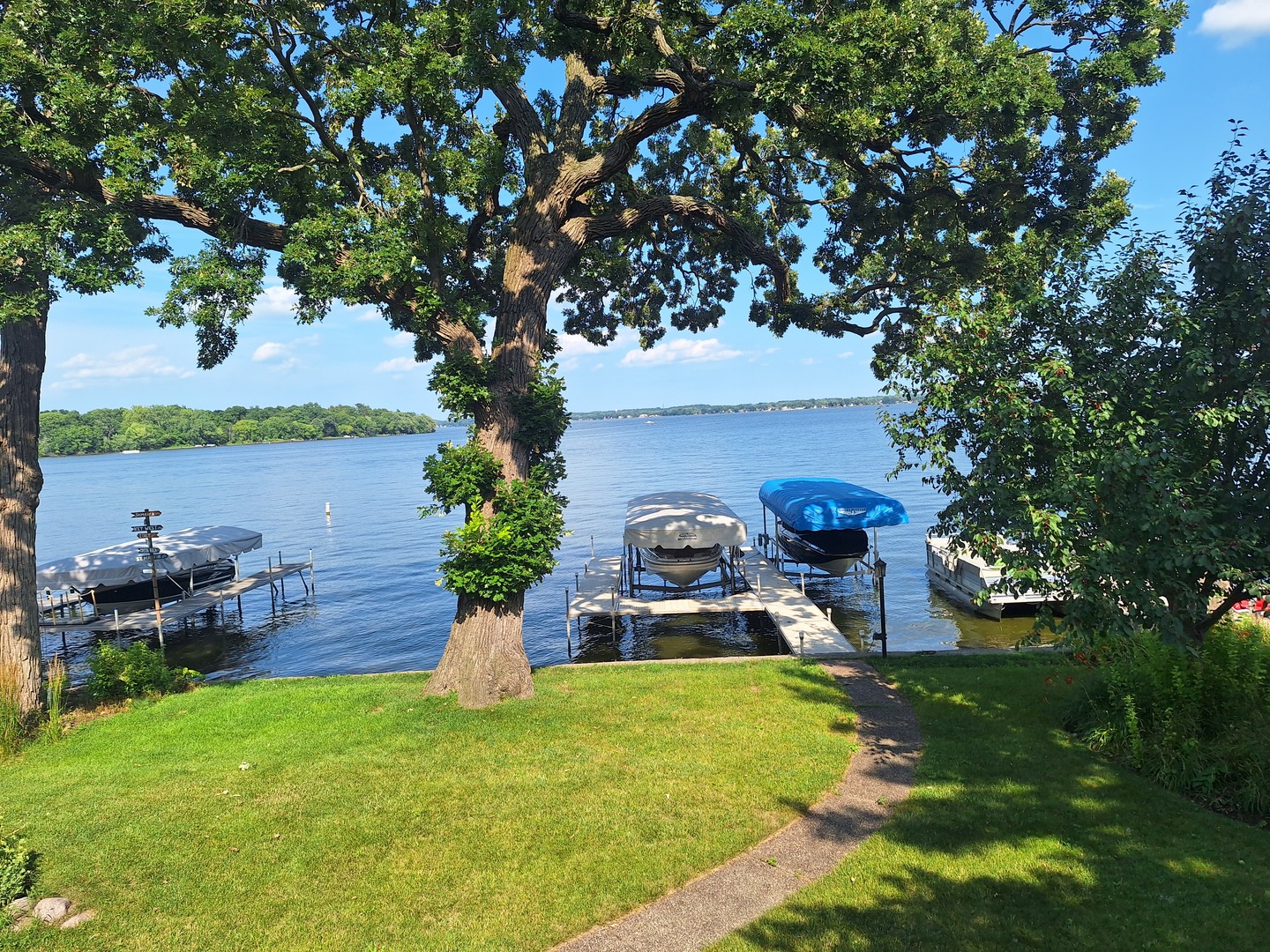 171 Waltonian Terrace, Fox Lake, IL 60020