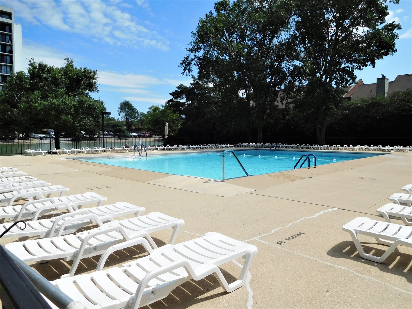 2015 S Finley Road #203, Lombard, IL 60148