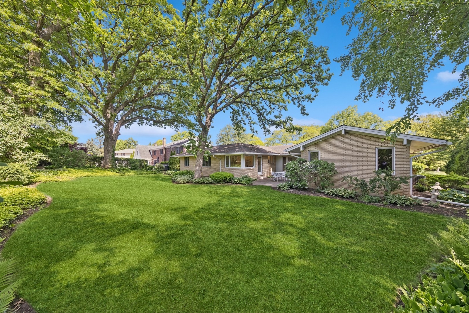 36 Mockingbird Lane, Oak Brook, IL 60523