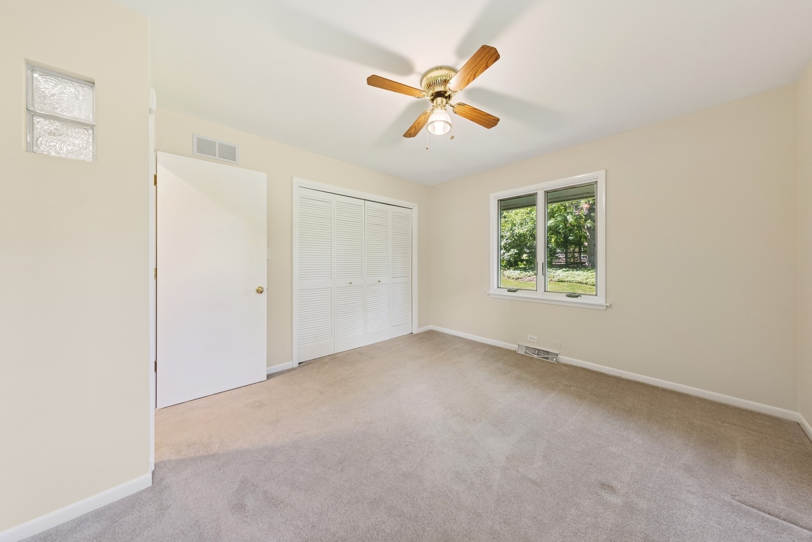 36 Mockingbird Lane, Oak Brook, IL 60523