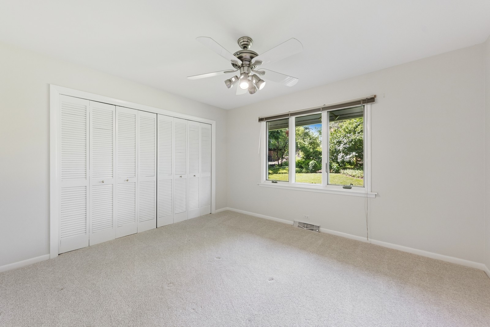 36 Mockingbird Lane, Oak Brook, IL 60523