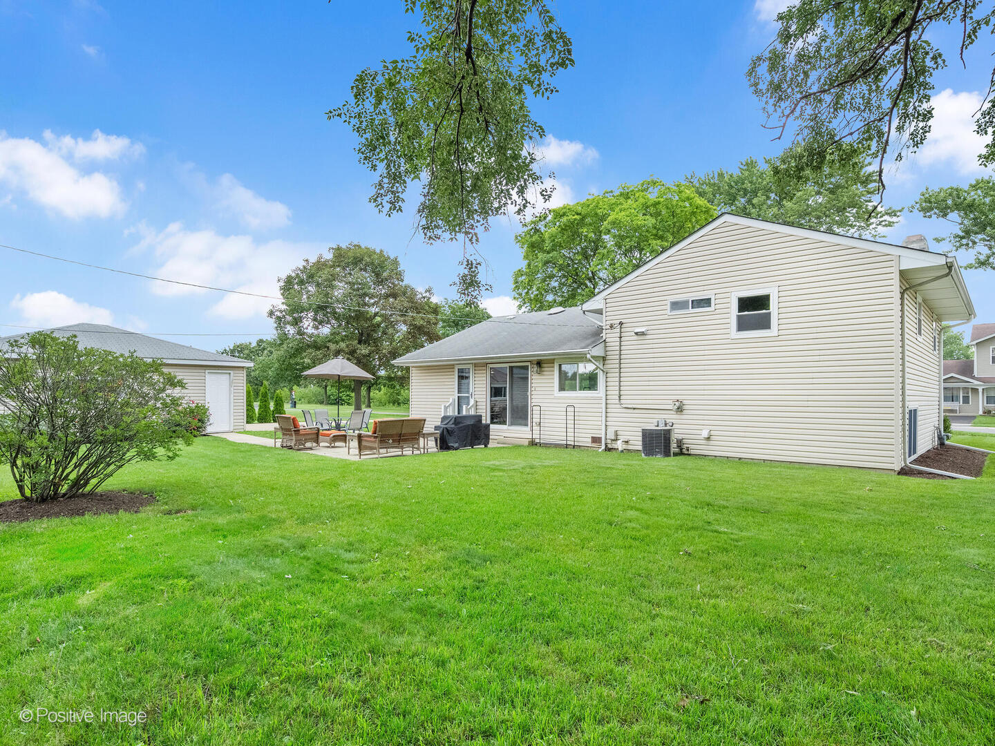 1474 Van Meter Drive, Glendale Heights, IL 60139