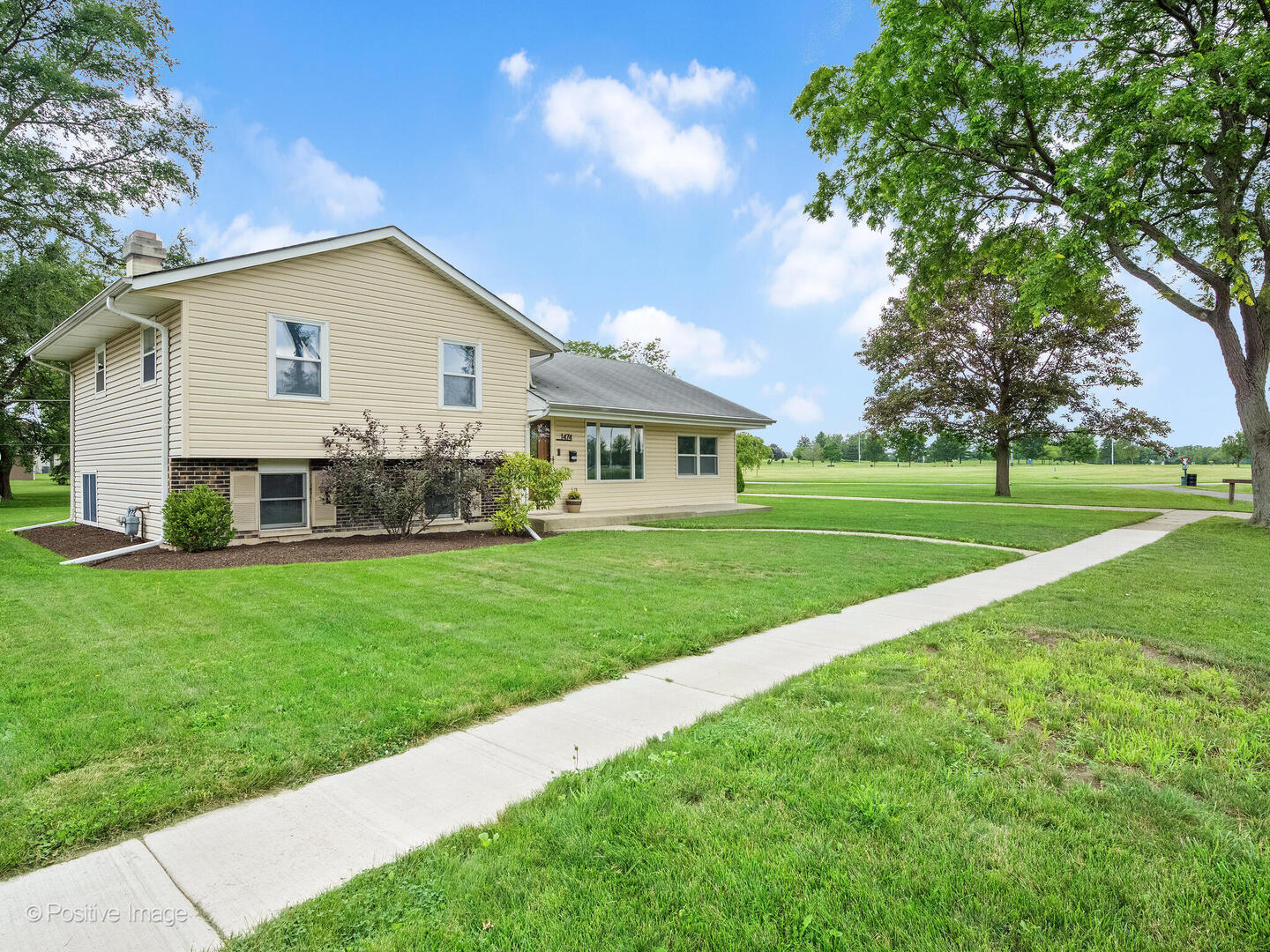 1474 Van Meter Drive, Glendale Heights, IL 60139