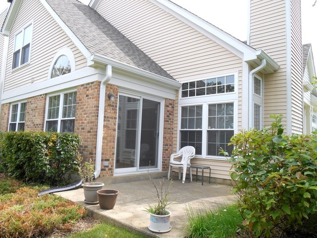 2814 Gilcrest Court, Schaumburg, IL 60193