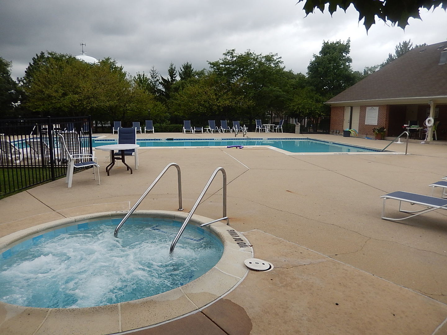 2814 Gilcrest Court, Schaumburg, IL 60193