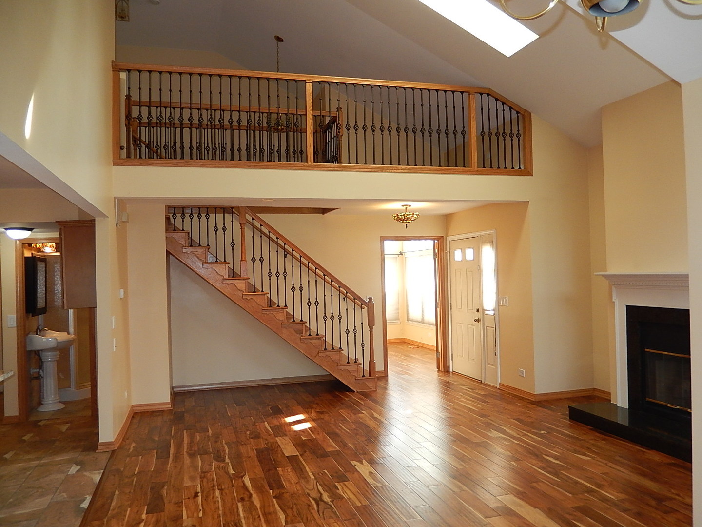 2814 Gilcrest Court, Schaumburg, IL 60193