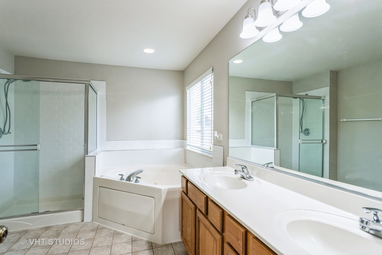 170 Christine Way, Bolingbrook, IL 60440