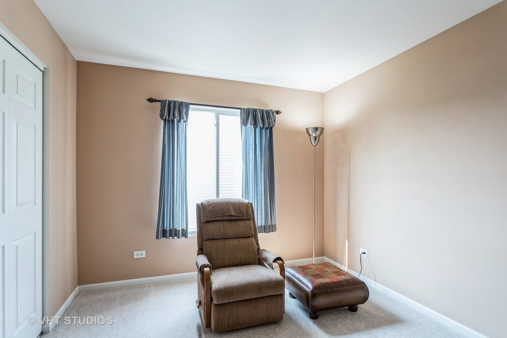170 Christine Way, Bolingbrook, IL 60440