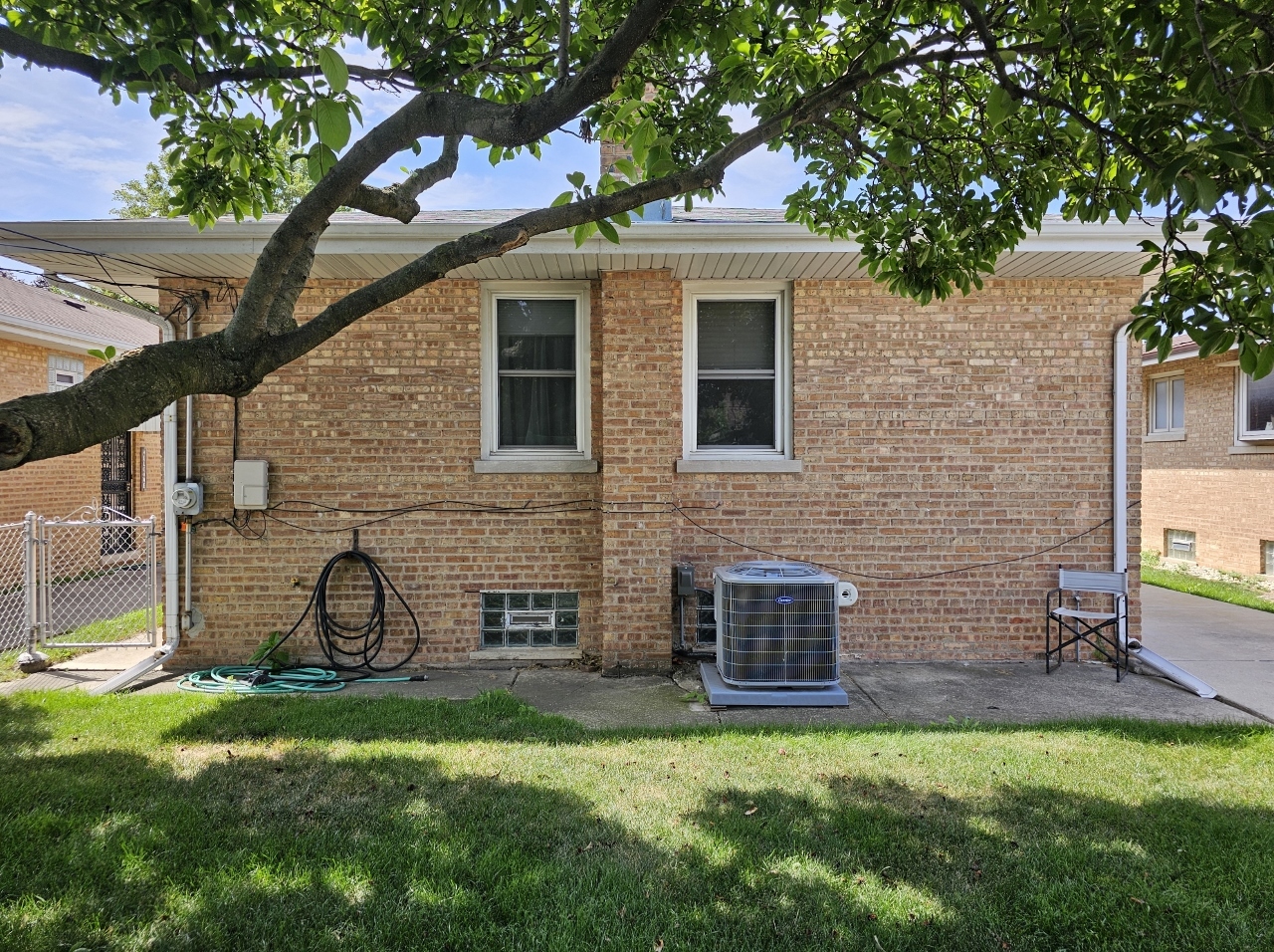 3132 W 101st Place, Evergreen Park, IL 60805