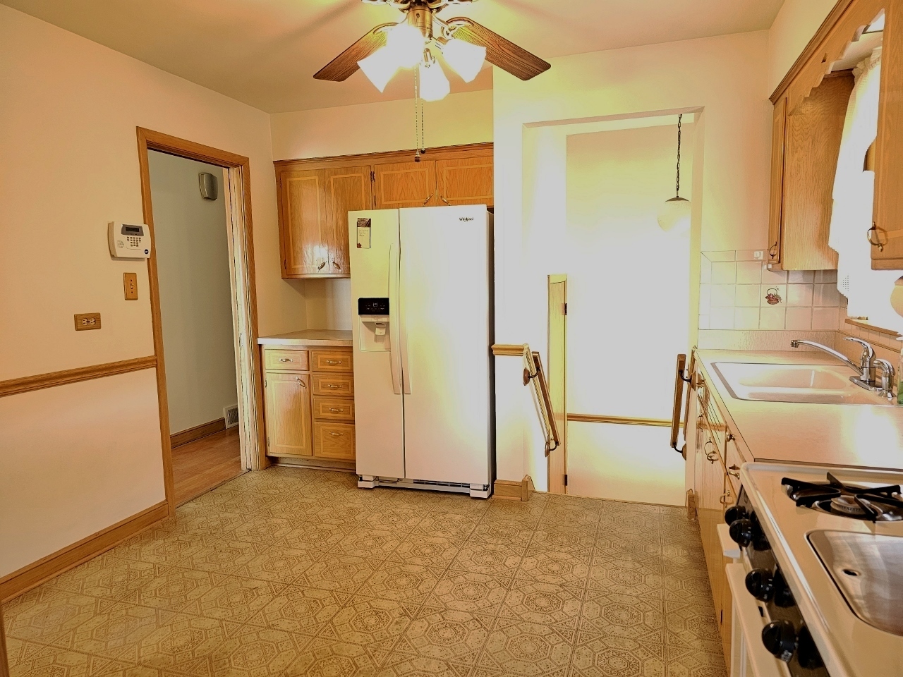 3132 W 101st Place, Evergreen Park, IL 60805