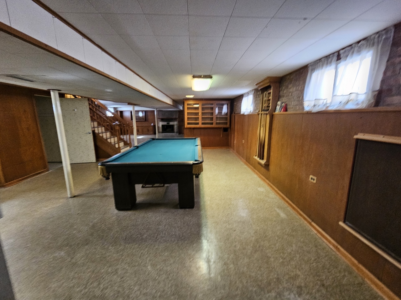 3132 W 101st Place, Evergreen Park, IL 60805