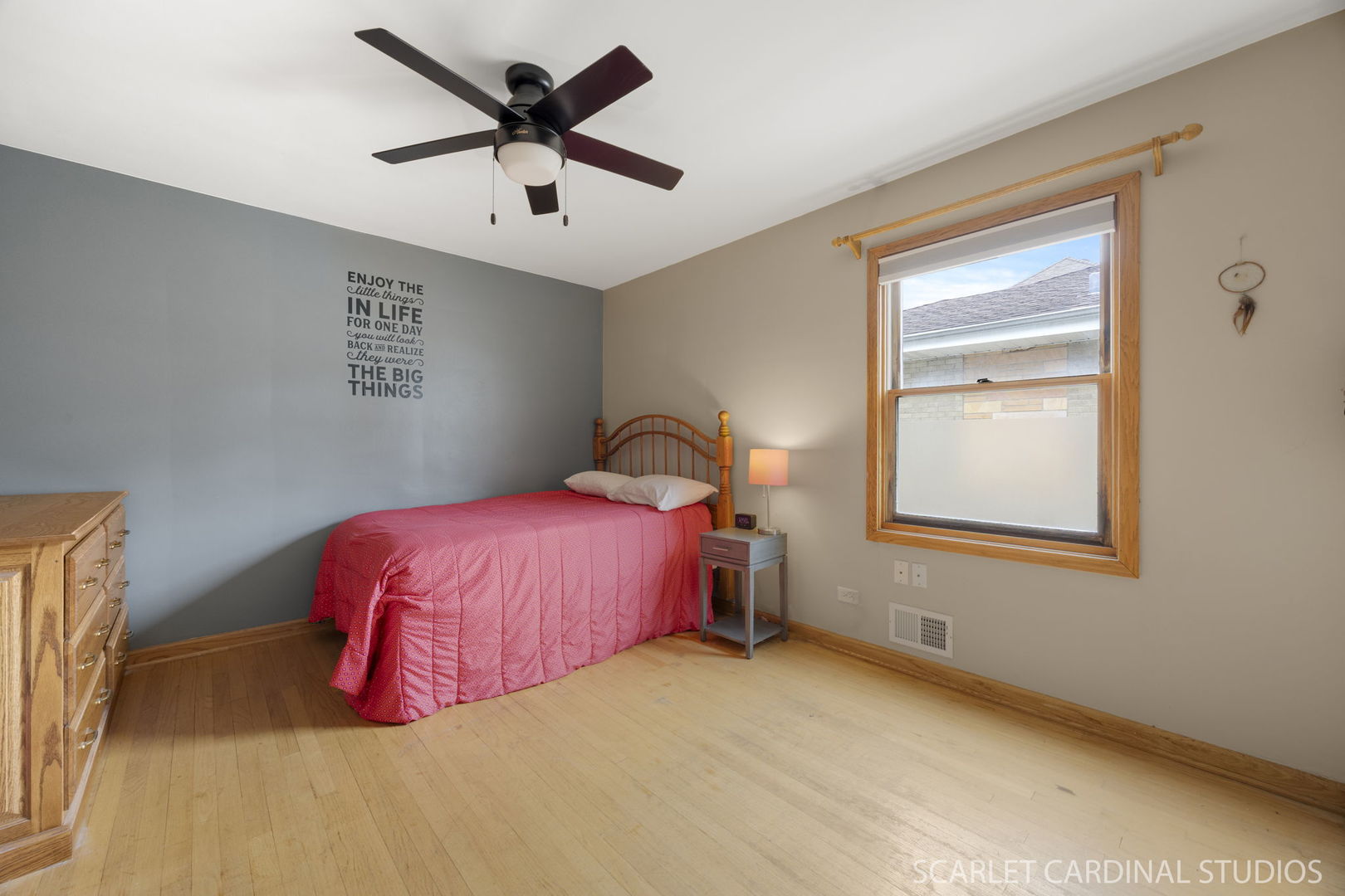 22 W Jackson Street, Villa Park, IL 60181