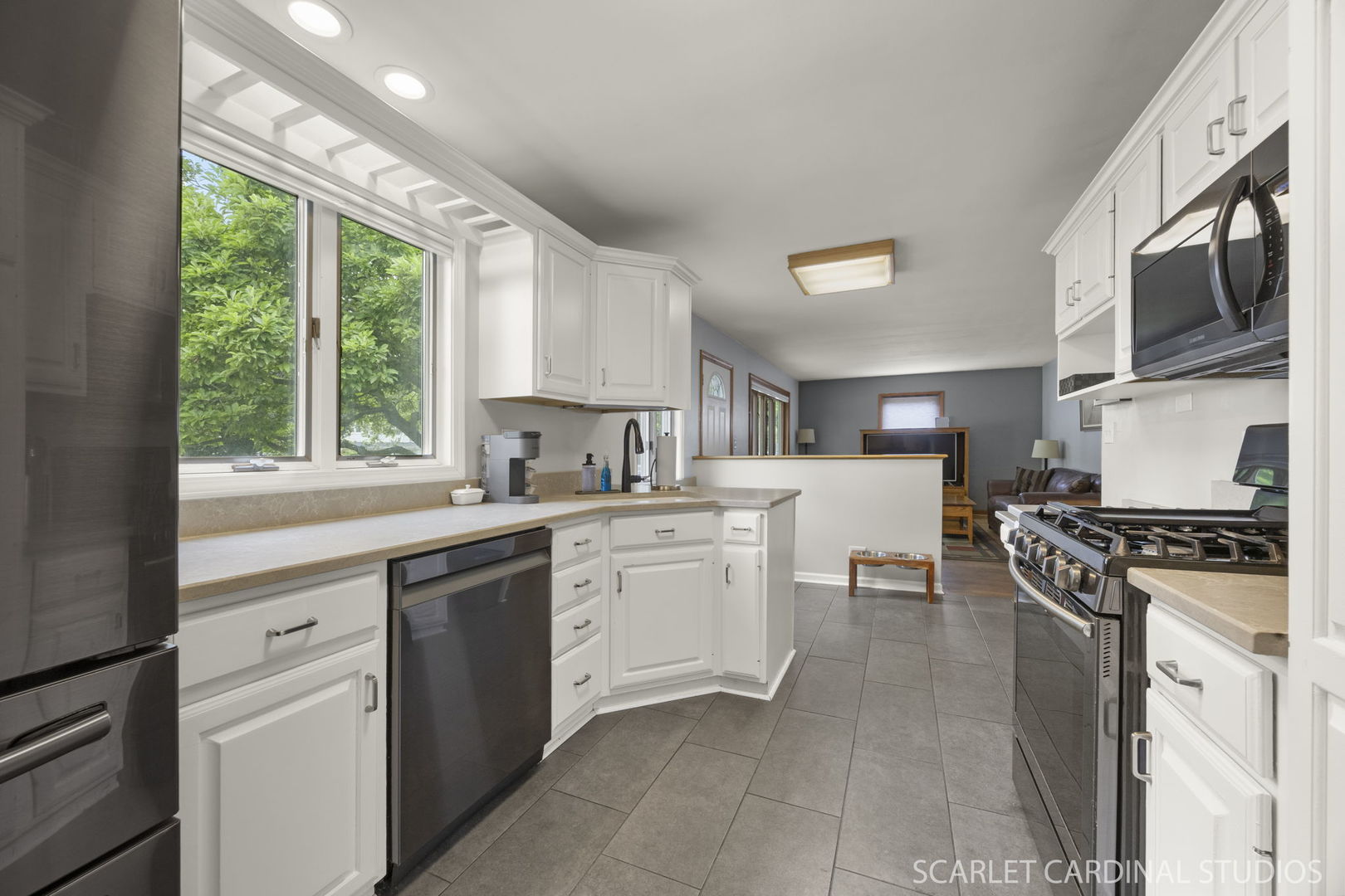 22 W Jackson Street, Villa Park, IL 60181