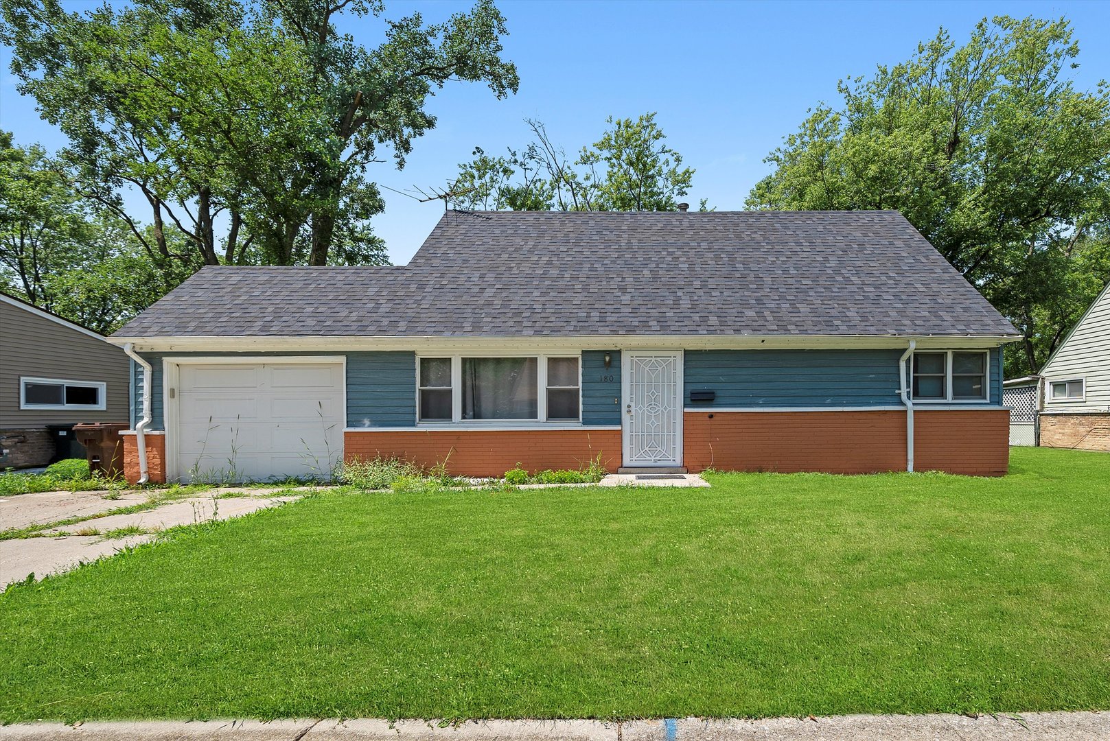 180 WASHINGTON Street, Park Forest, IL 60466