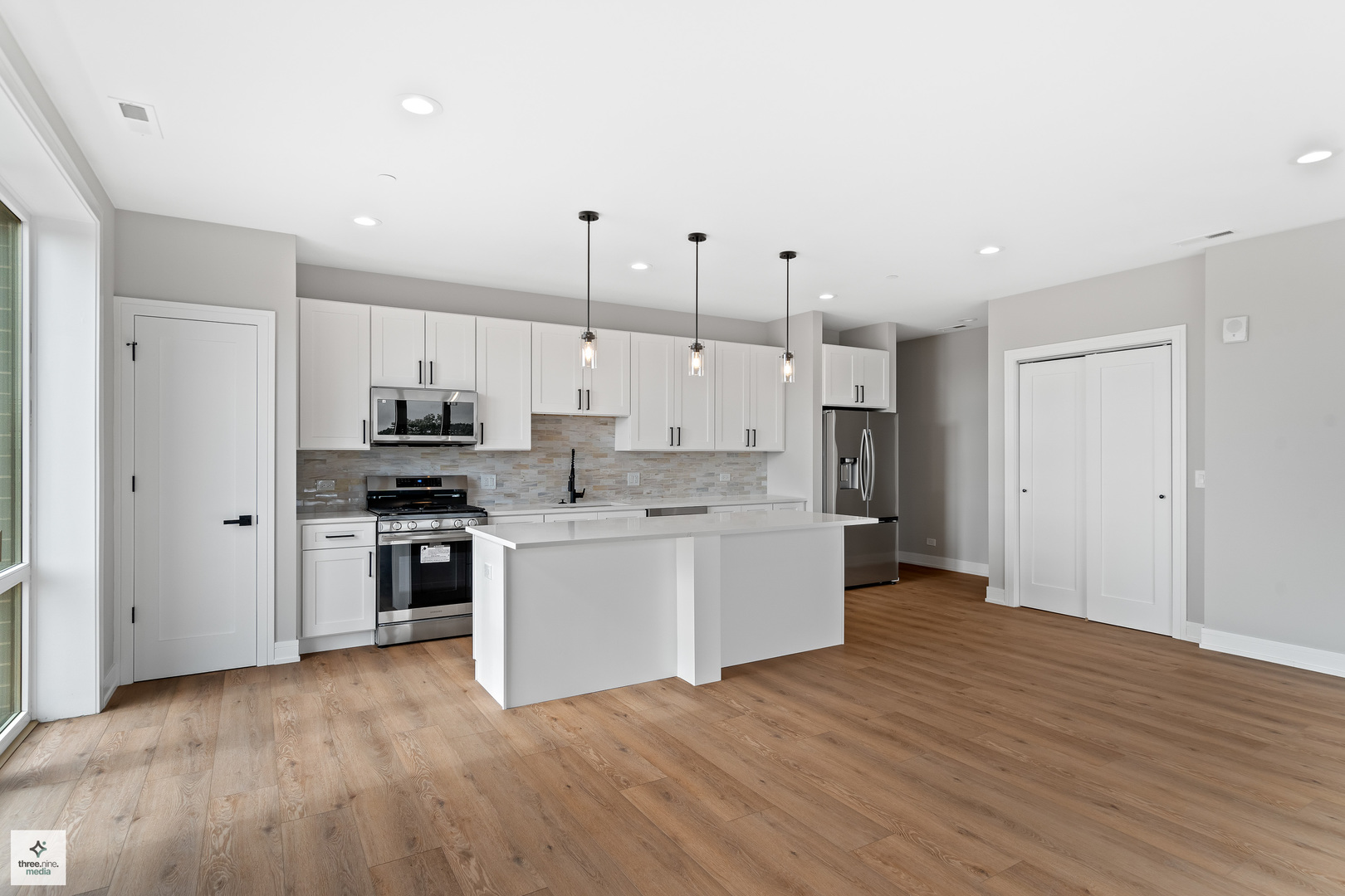 8631 W Grand Avenue #4E, River Grove, IL 60171
