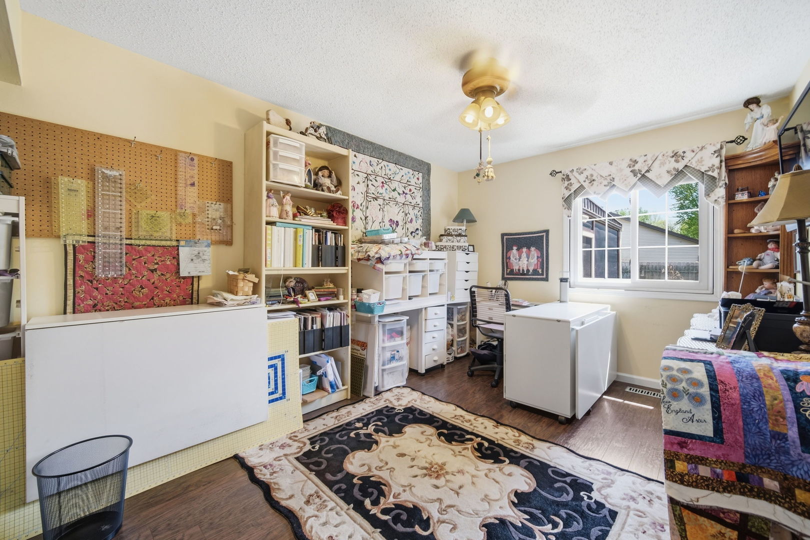 2S631 Angeline Court, Warrenville, IL 60555