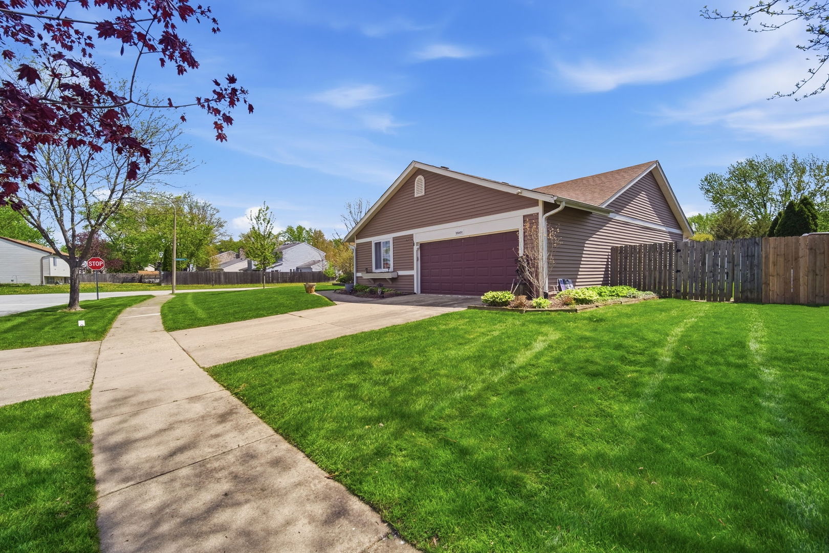 2S631 Angeline Court, Warrenville, IL 60555