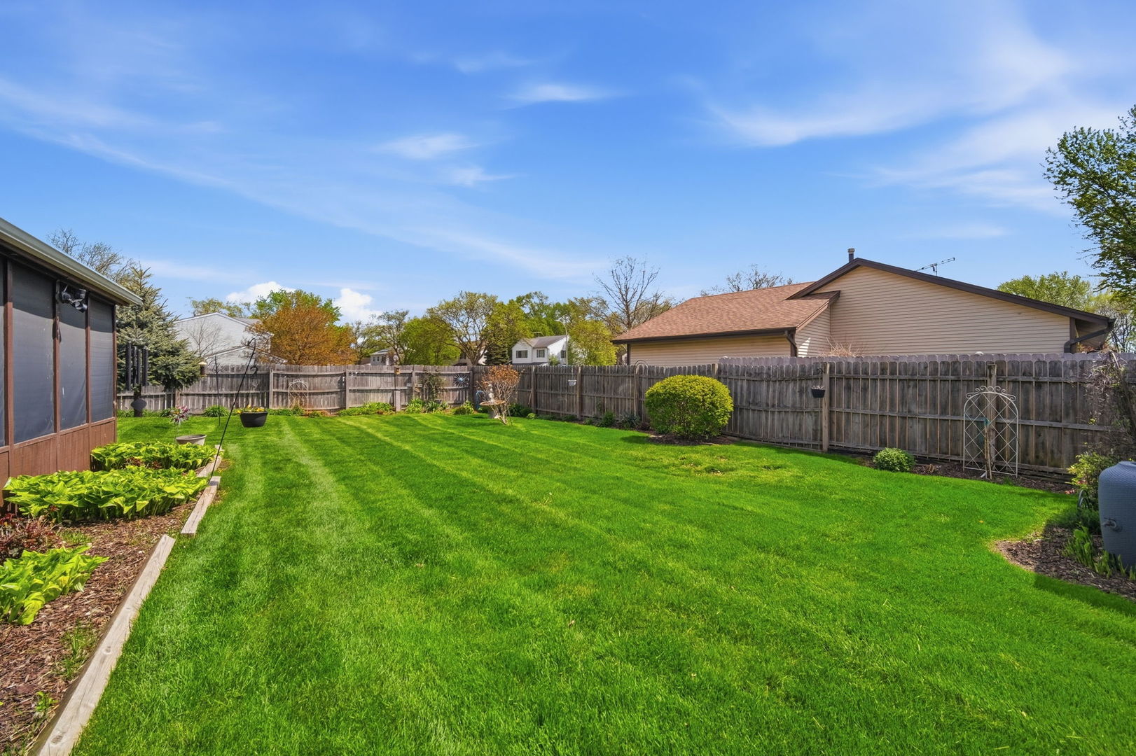 2S631 Angeline Court, Warrenville, IL 60555