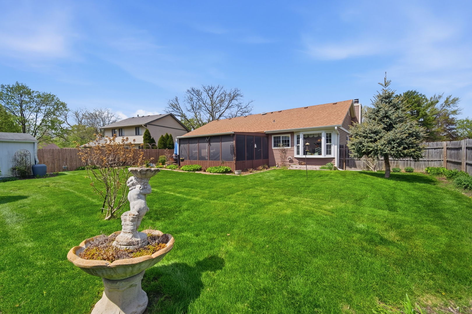 2S631 Angeline Court, Warrenville, IL 60555