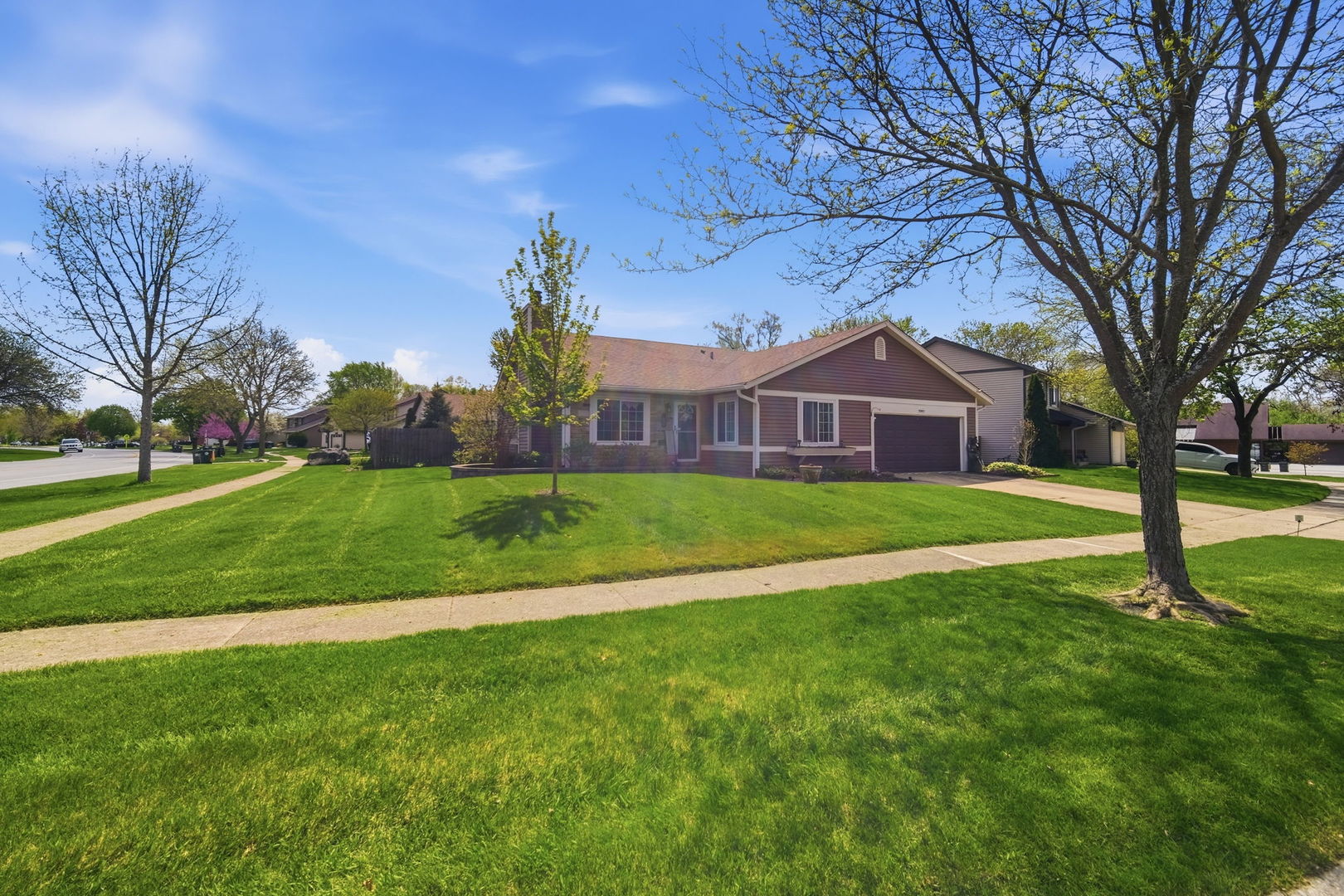 2S631 Angeline Court, Warrenville, IL 60555