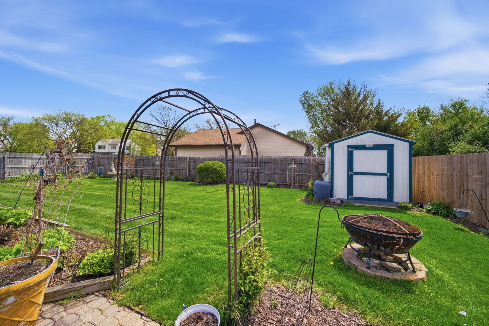 2S631 Angeline Court, Warrenville, IL 60555