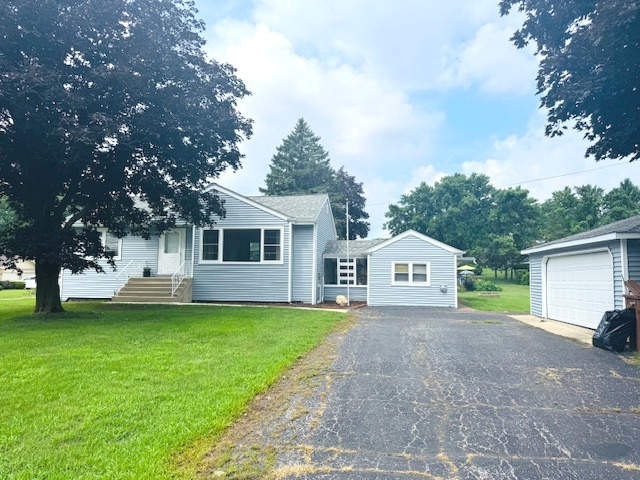 8450 Wolf Road, Willow Springs, IL 60480