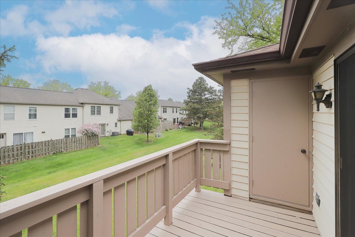 1611 W Partridge Court #8, Arlington Heights, IL 60004