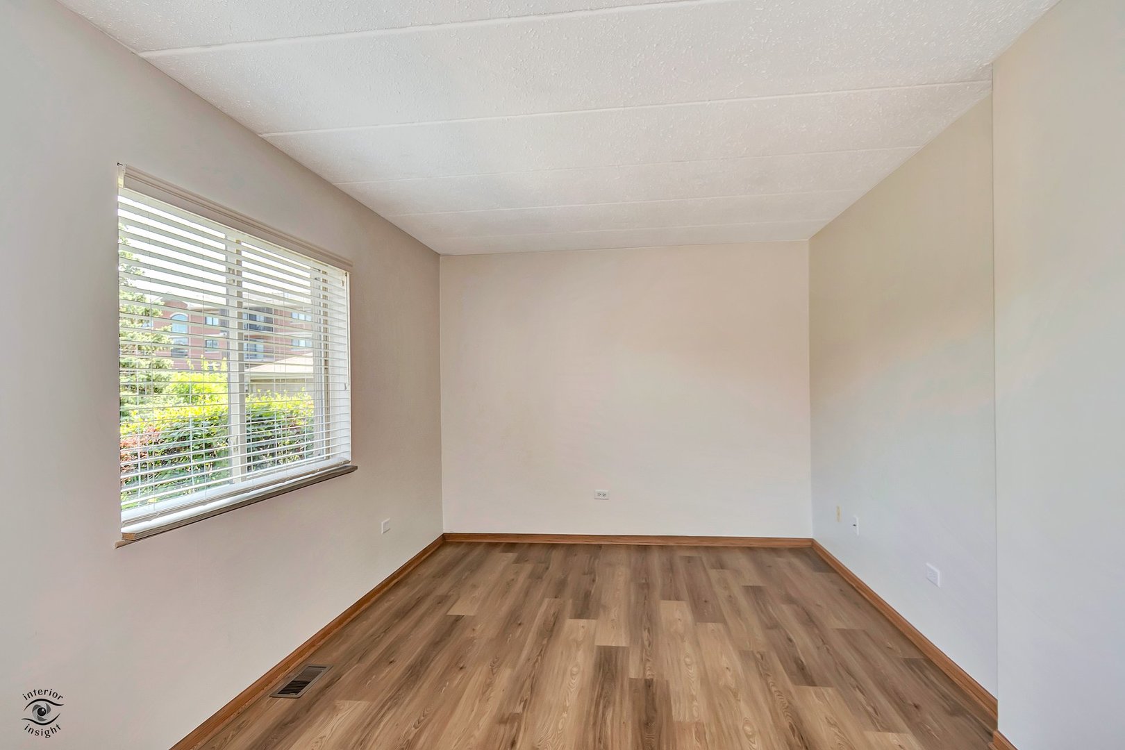 6820 RIDGE POINT Drive #1D, Oak Forest, IL 60452