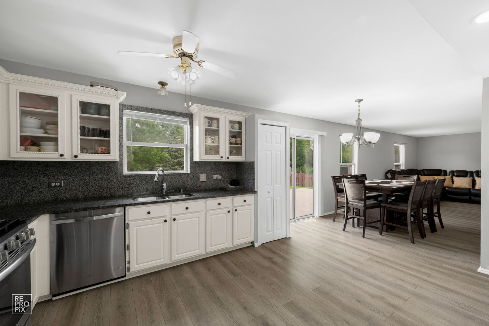 1745 N Frolic Avenue, Waukegan, IL 60085