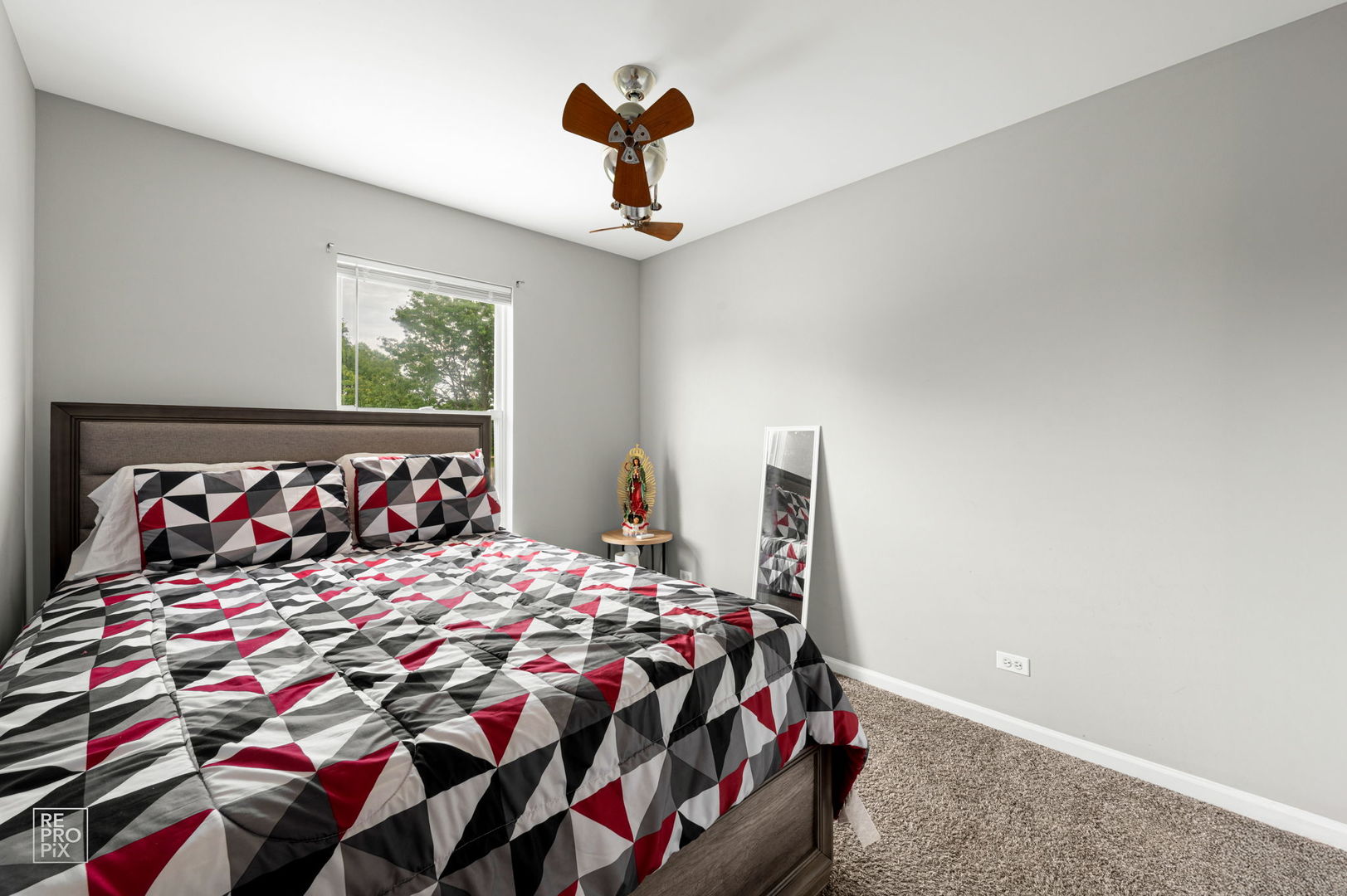 1745 N Frolic Avenue, Waukegan, IL 60085