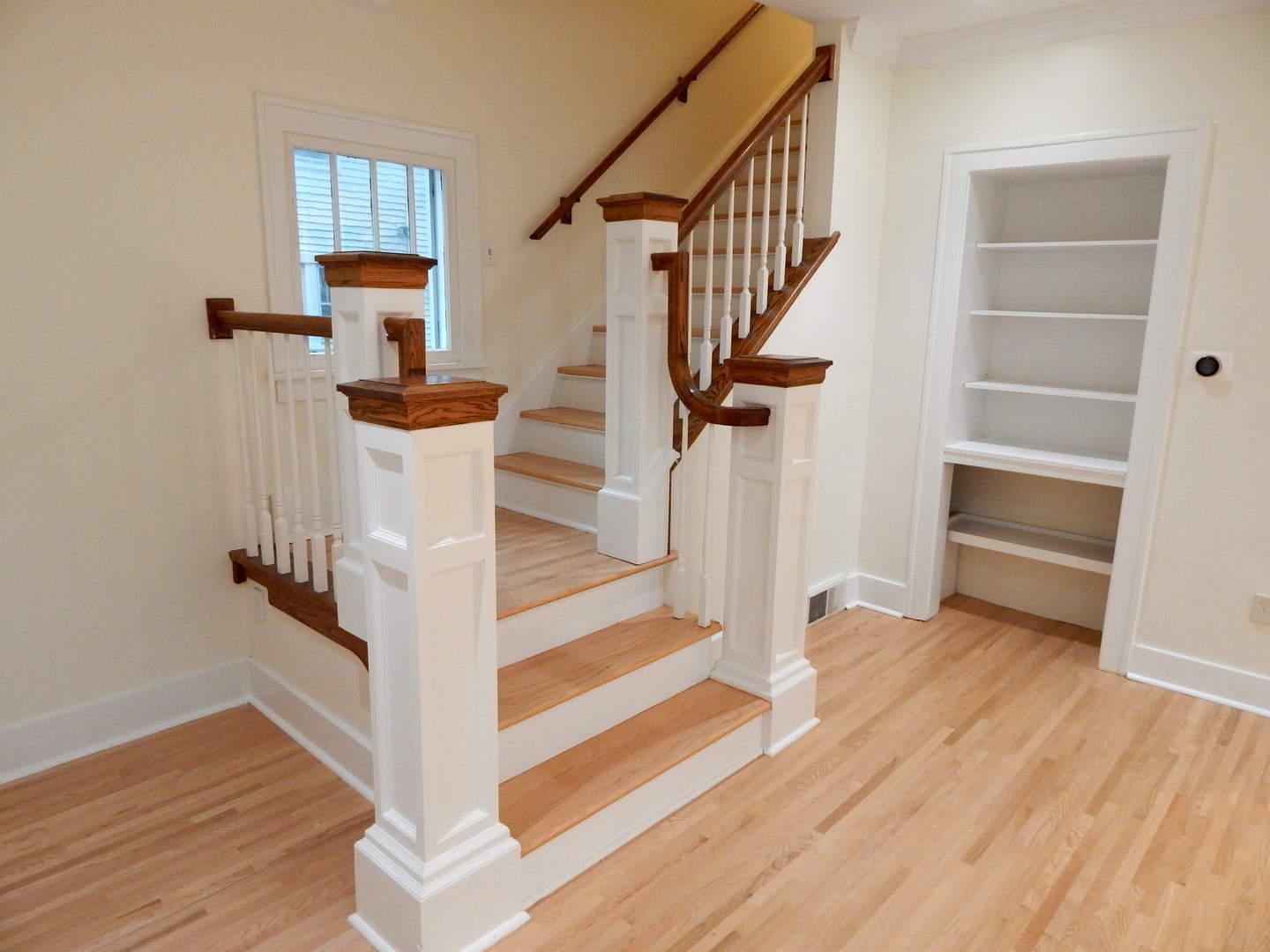 116 E Madison Avenue, Wheaton, IL 60187