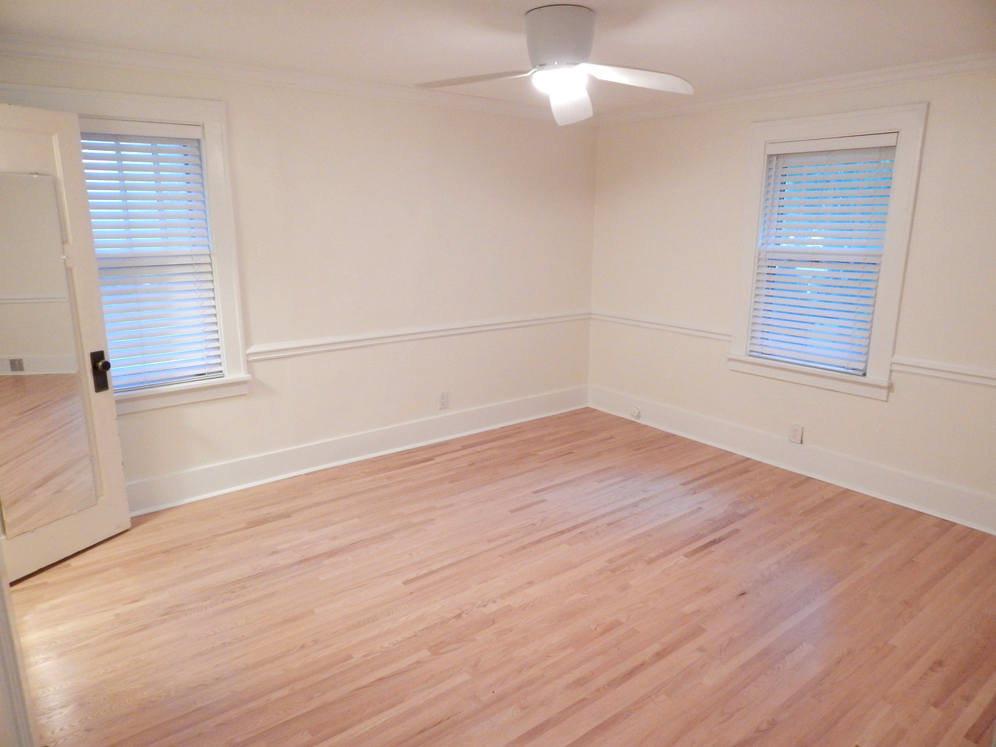 116 E Madison Avenue, Wheaton, IL 60187