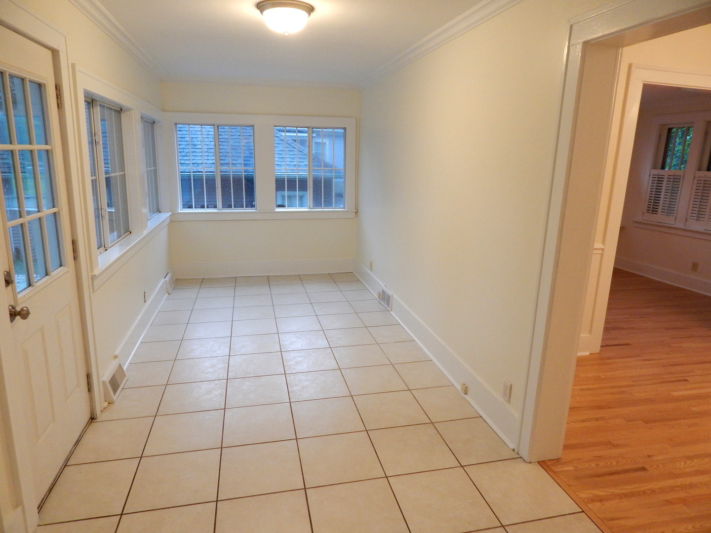 116 E Madison Avenue, Wheaton, IL 60187