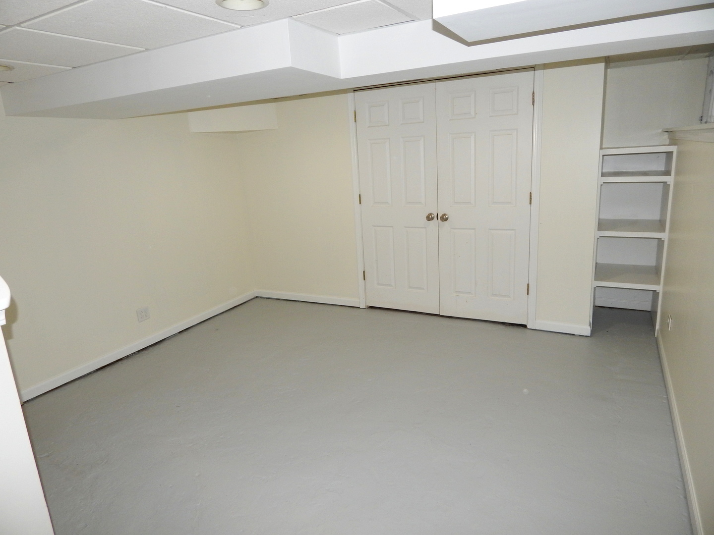 116 E Madison Avenue, Wheaton, IL 60187