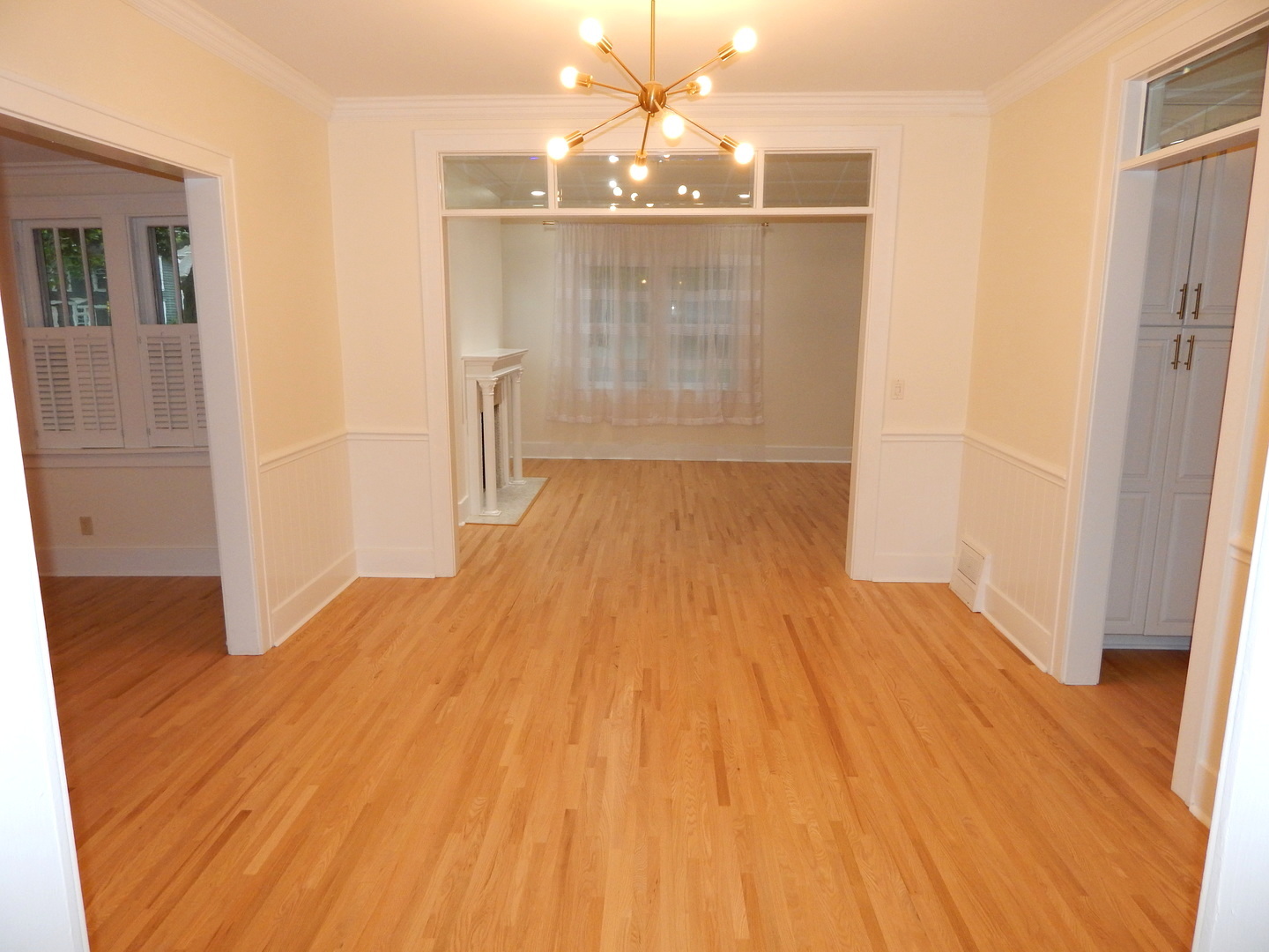 116 E Madison Avenue, Wheaton, IL 60187